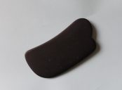 1083 Guasha schraper, basalt (energy-stone) 9,5x4,5 cm